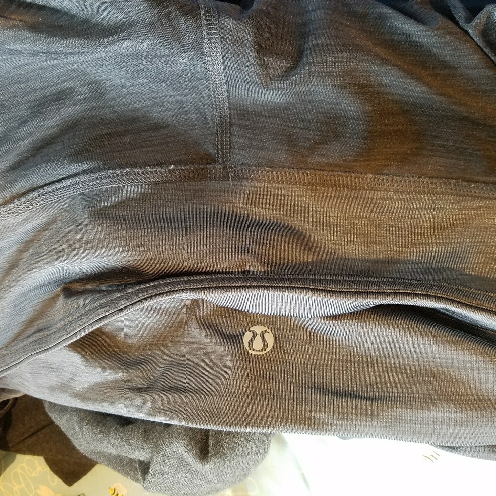 Lululemon Capri pants, shimmery and fun!